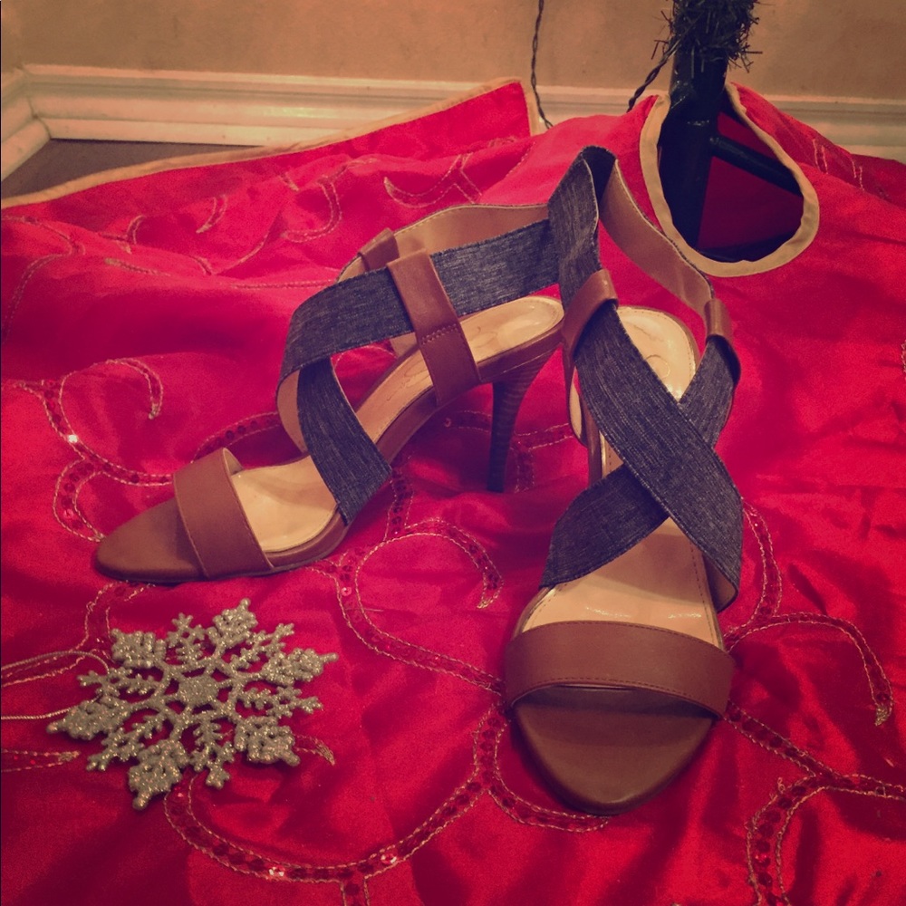 SOLD - Denim strappy Jessica Simpson shoes 👠